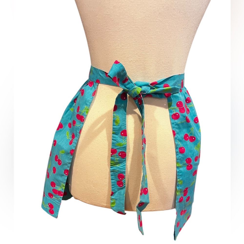 Vintage waist apron with cherry pattern - Picture 2 of 2